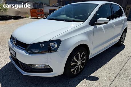 White 2017 Volkswagen Polo Hatchback 66 Tsi Trendline