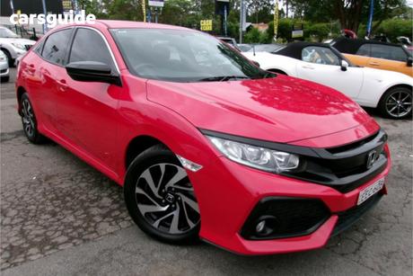 Red 2019 Honda Civic Hatchback Vti