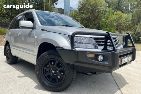 Silver 2014 Suzuki Grand Vitara Wagon Sports (4X4)