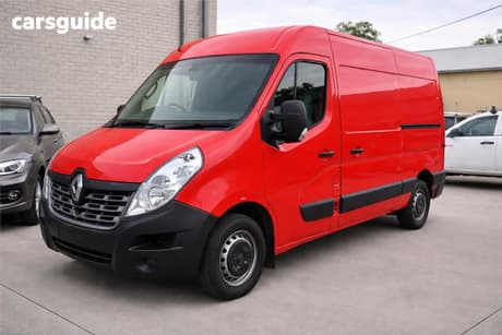 Red 2015 Renault Master Van Mwb Mid