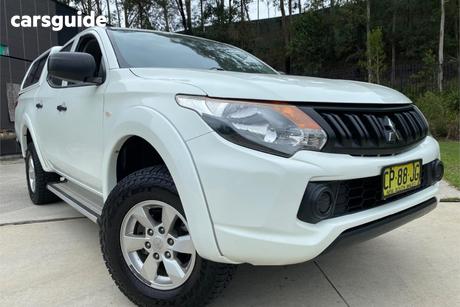 White 2017 Mitsubishi Triton Dual Cab Utility Glx Plus (4X4)