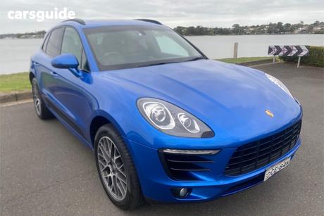 Blue 2015 Porsche Macan Wagon S Diesel
