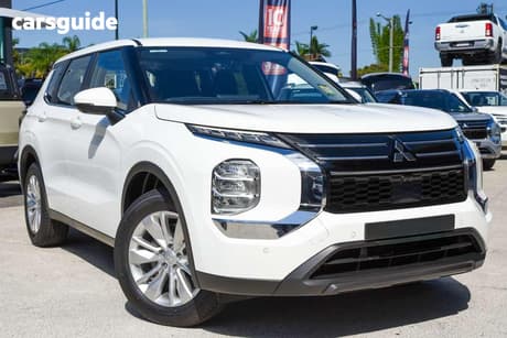 White 2025 Mitsubishi Outlander Wagon Es 5 Seat (2Wd)