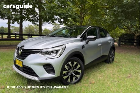 Black 2022 Renault Captur Wagon Zen