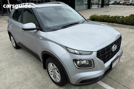 Silver 2022 Hyundai Venue Wagon