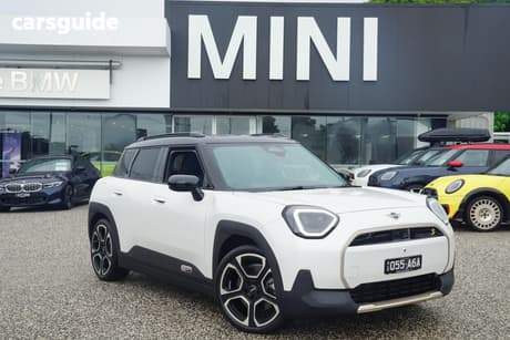 White 2025 Mini Aceman Hatchback Se