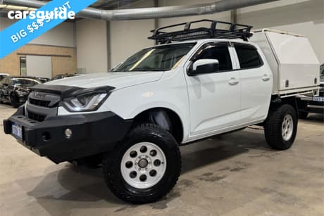 White 2021 Isuzu D-MAX Crew Cab Chassis Ls-M (4X4)