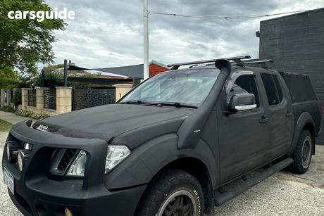 Black 2013 Nissan Navara Dual Cab Pick-up St (4X4)