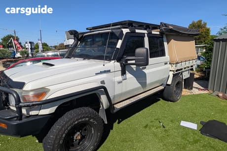 White 2013 Toyota Landcruiser Double Cab Chassis Gxl (4X4)