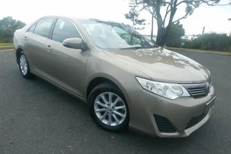 Gold 2015 Toyota Camry Sedan Altise