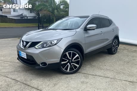 Silver 2017 Nissan Qashqai Wagon Ti (4X2)