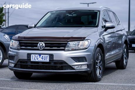 Gold 2017 Volkswagen Tiguan Wagon 132 Tsi Comfortline