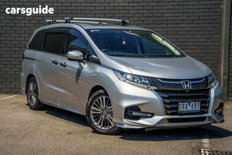 Silver 2018 Honda Odyssey Wagon Vti-L