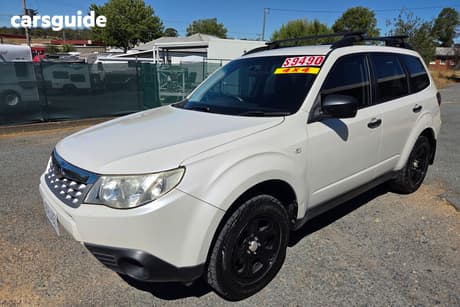 White 2011 Subaru Forester Wagon X