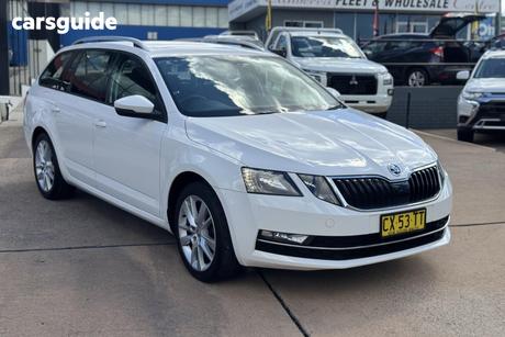 White 2020 Skoda Octavia Wagon 110 Tsi Base