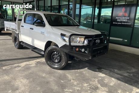 White 2018 Toyota Hilux Dual Cab Chassis Sr (4X4)