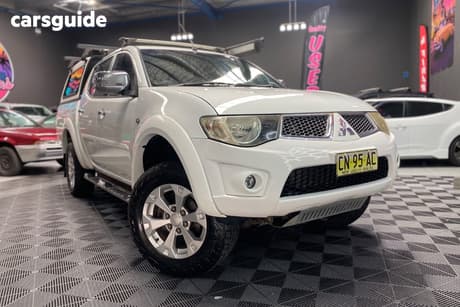 White 2013 Mitsubishi Triton Double Cab Utility Glx-R (4X4)