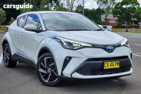 White 2020 Toyota C-HR Wagon Koba (2Wd) Hybrid