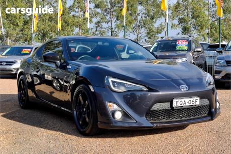 Grey 2015 Toyota 86 Coupe Gt