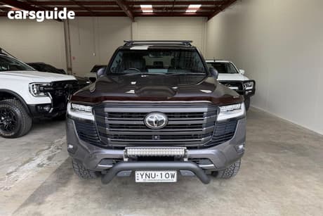 Grey 2023 Toyota Landcruiser Wagon Lc300 Sahara (4X4)