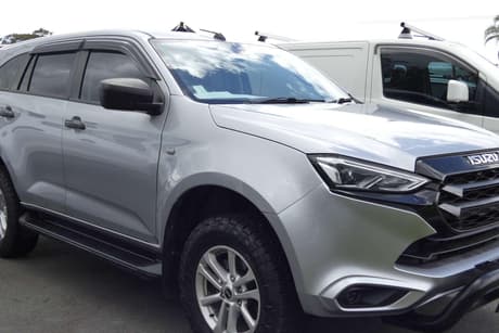 Silver 2022 Isuzu MU-X Wagon Ls-M (4X4)