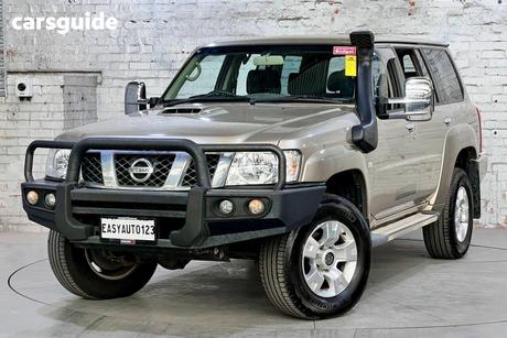 Gold 2015 Nissan Patrol Wagon St (4X4)