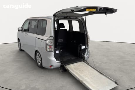 Silver 2011 Toyota Voxy Commercial WELCAB