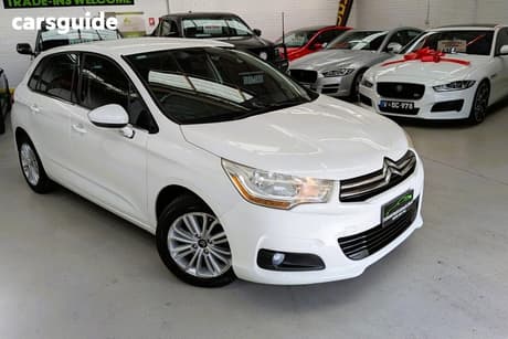 White 2014 Citroen C4 Hatchback Seduction