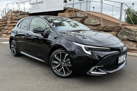 Black 2024 Toyota Corolla Hatchback Zr Hybrid