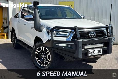 White 2021 Toyota Hilux Double Cab Pick Up Sr5 (4X4)