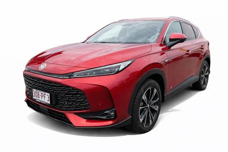 Red 2025 MG HS Wagon Essence