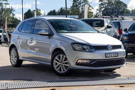 Silver 2015 Volkswagen Polo Hatchback 81 Tsi Comfortline