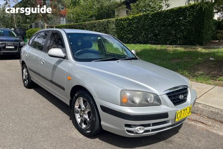 Silver 2005 Hyundai Elantra Hatchback Elite 2.0 Hvt
