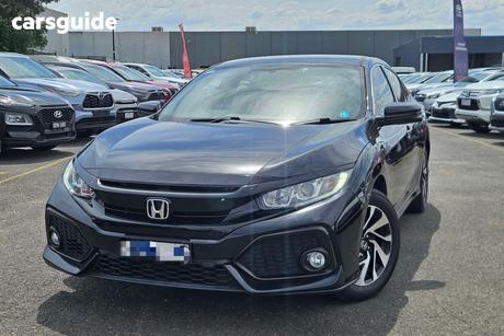 Black 2017 Honda Civic Hatchback Vti-S