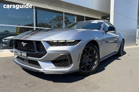 Silver 2025 Ford Mustang Fastback Gt 5.0 V8