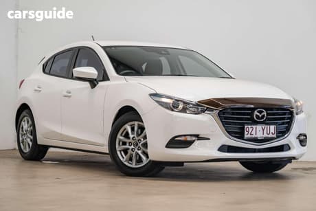 White 2018 Mazda 3 Hatchback Neo Sport