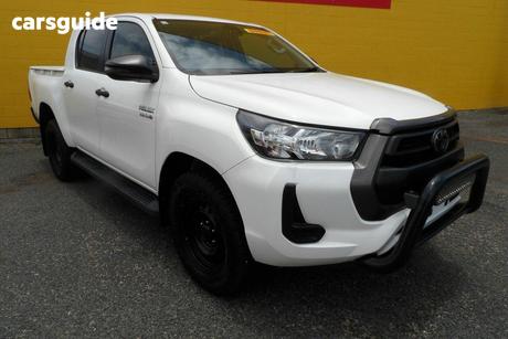 White 2022 Toyota Hilux Double Cab Pick Up Sr Hi-Rider (4X2)
