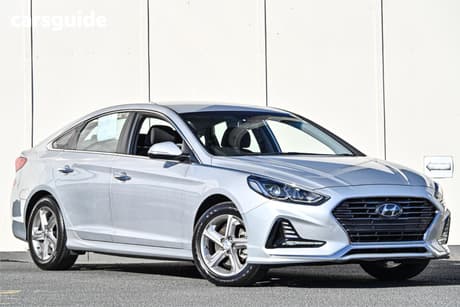 Silver 2018 Hyundai Sonata Sedan Active