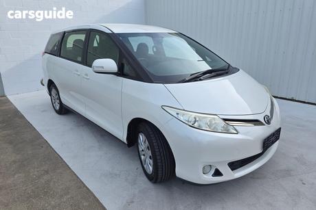 White 2017 Toyota Tarago Wagon Gli