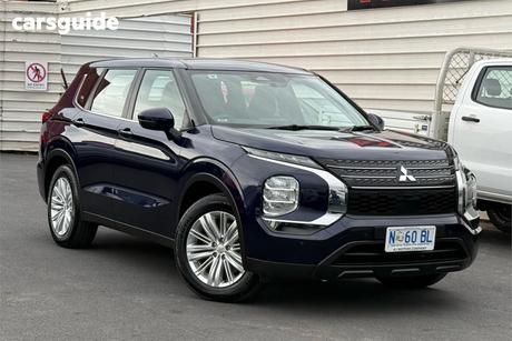 Blue 2023 Mitsubishi Outlander Wagon Es 7 Seat (2Wd)