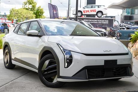 White 2025 Kia Ev4 Sedan Air Fwd Sr