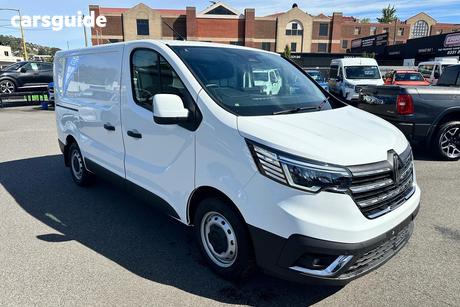 White 2025 Renault Trafic Van L1 Swb Premium