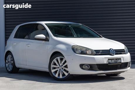 White 2010 Volkswagen Golf Hatchback 118 Tsi Comfortline
