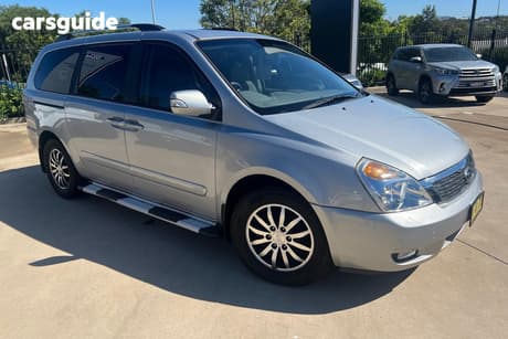 Silver 2011 Kia Grand Carnival Wagon Platinum