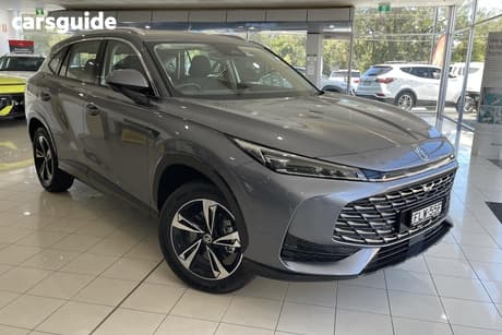 Grey 2024 MG HS Wagon Vibe