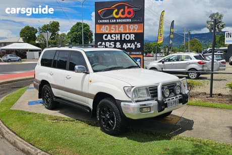 White 2004 Toyota Landcruiser Wagon Sahara (4X4)