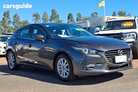 Grey 2018 Mazda 3 Hatchback Maxx Sport