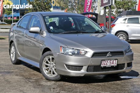 Silver 2011 Mitsubishi Lancer Sedan Es