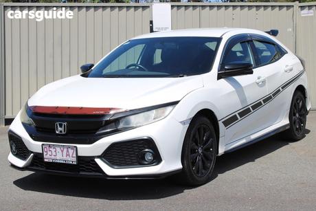 White 2017 Honda Civic Hatchback Vti-S