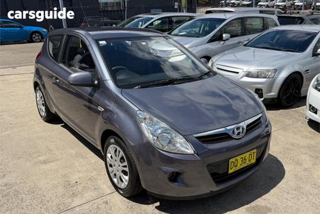 Grey 2011 Hyundai I20 Hatchback Active